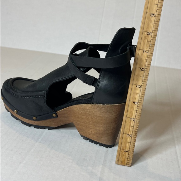 Free People Black Leather Salida Clog Wedges 8.5 - Picture 13 of 15